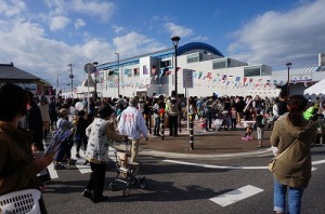 実籾ふる里まつり　駅前